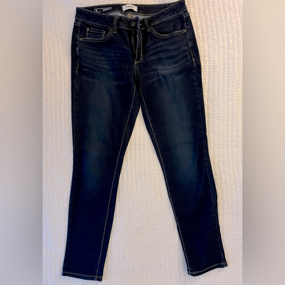 EUC Women’s Size 6 Sonoma Dark Wash Skinny Jean